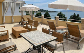 Nice Apartment In Dugi Rat With House Sea View